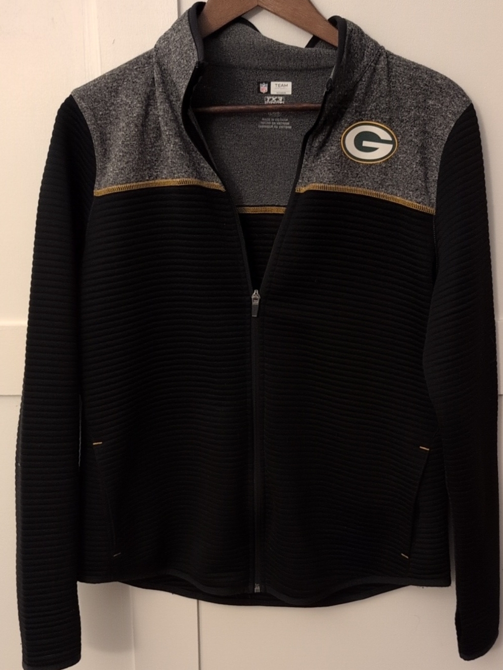 NFL Women's Greenbay Packer Black & Gray Full-Zip Bomber Jacket with Gold Trim